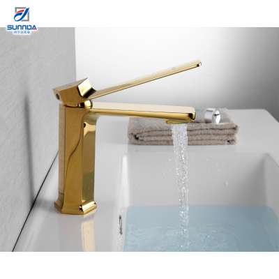 Artistic Style Double Handle Cold And Hot Water Antique New Design Antique Brass Bathroom Basin Sink Bibcock Faucet