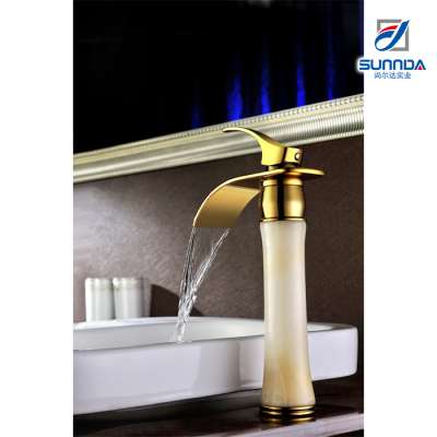 luxury gold high quality bathroom washbasin water faucet